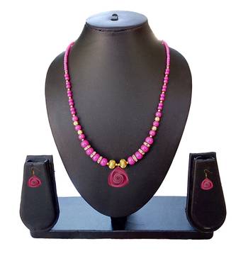 Beautiful Pink Necklace and Earring Set 2
