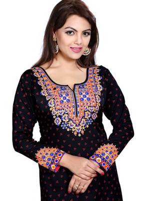 Black american crepe printed kurti 5