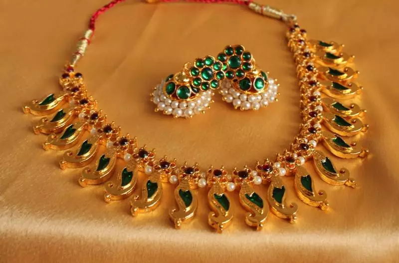 Beautiful Green Palakka Necklace Set 