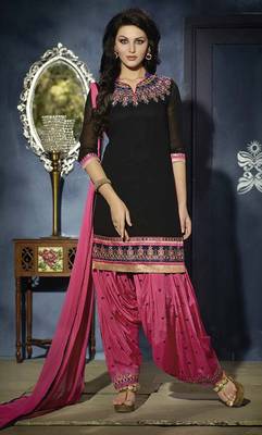 Black embroidered georgette unstitched salwar with dupatta 1