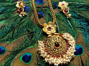 Gold Plated Pink Stones Necklace Set 2