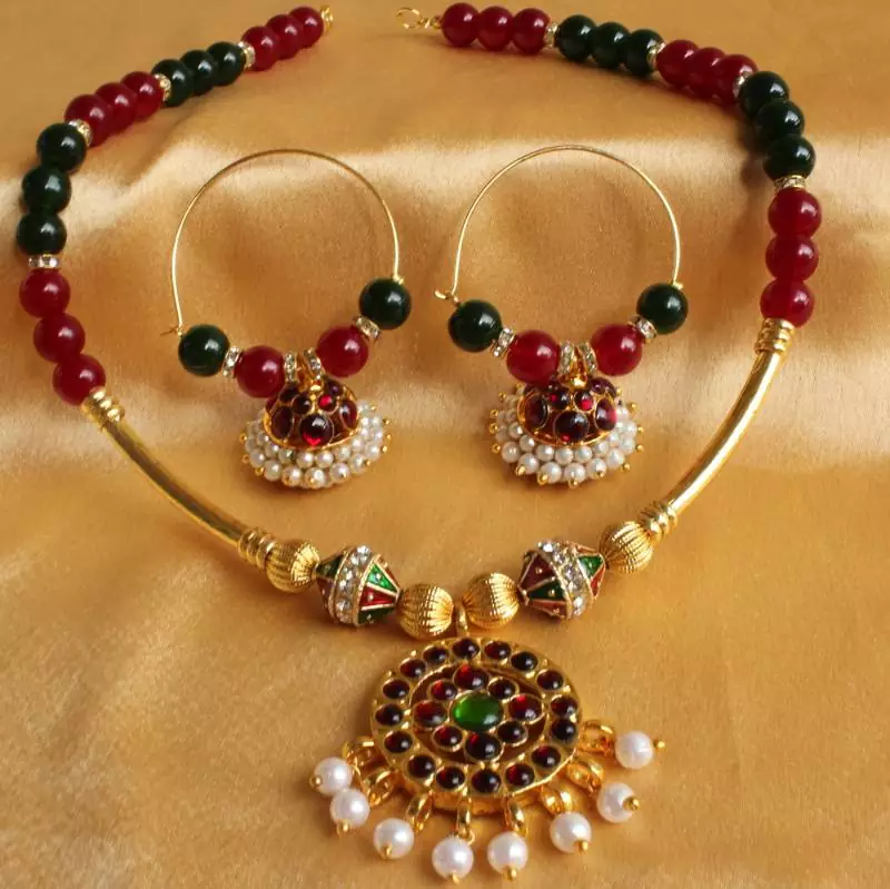 Beautiful Unique Temple Jewel Necklace Set