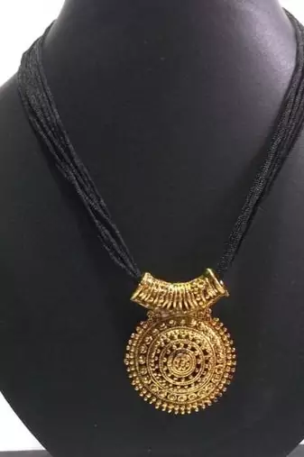 Big Pendant Black Thread Mangalsutra Necklace Set