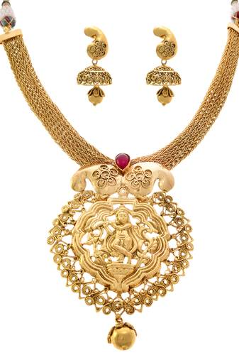 Gold  necklace set