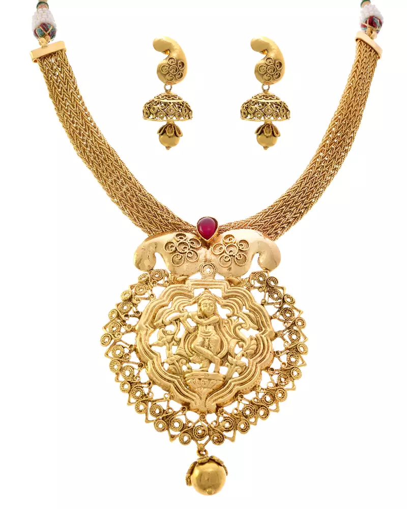 Gold  necklace set