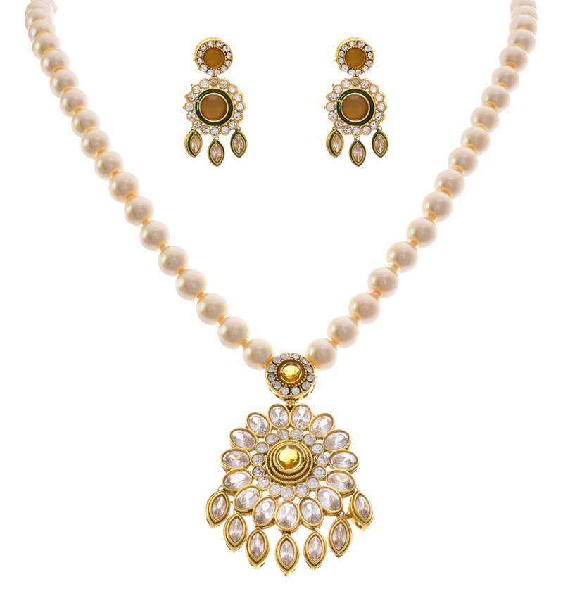 Yellow pearl necklace set