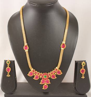 Splendid Goldplated Kemp Green Necklace Set 1