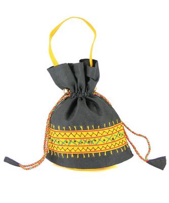 Womens Cottage Black Cotton Small Patch Work Batwa Purse 1