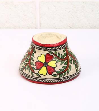 Multicolor Paper And Paints Home Accessories 4