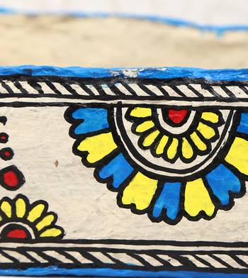 Multicolor Paper And Paints Home Accessories 2