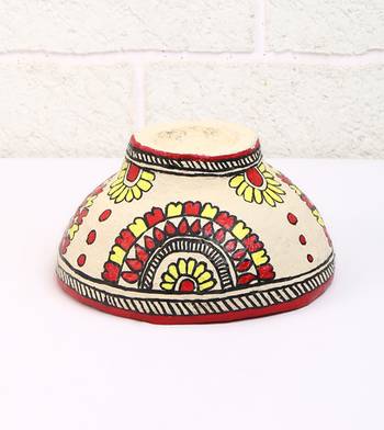 Multicolor Paper And Paints Home Accessories 3