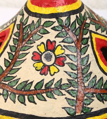 Multicolor Paper And Paints Home Accessories 2