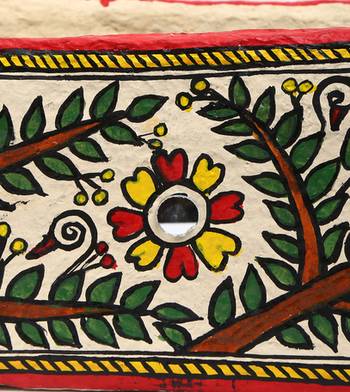 Multicolor Paper And Paints Home Accessories 3