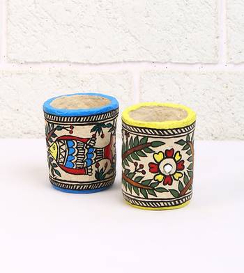 Multicolor Paper And Paints Home Accessories 2