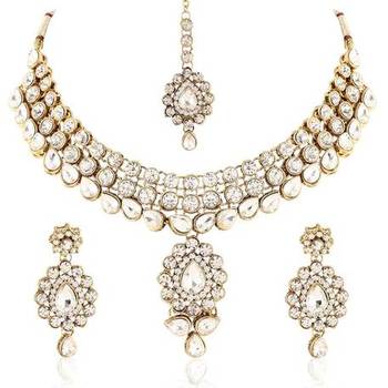 Wedding Wear Austrian Stone Gold Finishing Necklace Set With Maang Tikka 2