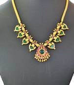 Green Palakka Necklace With Eight Palakka