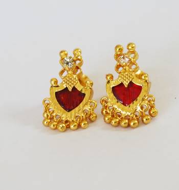 Maroon Palakka Stud Earrings 1