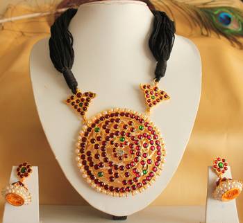 Royal Antique Handmade Black Necklace Set 1
