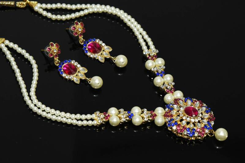 Kiwi England  Gold Rani Blue Alloy Jewel Set