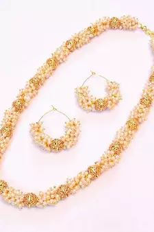 Traditional and elegant gold plated pearl necklace set