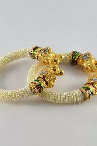 Designer Strechable Moti Bangles