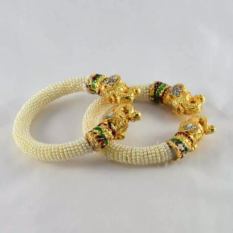 Designer Strechable Moti Bangles