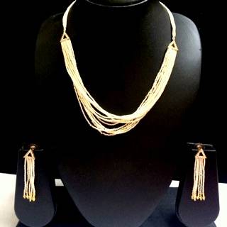 Pearl strings necklace 2
