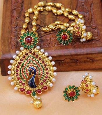Beautiful Designer Gold Plated Peacock Pendant Set With Chain 1