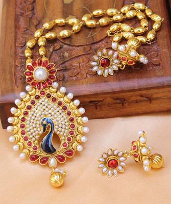 Beautiful Designer Gold Plated Peacock Pendant Set With Chain 1