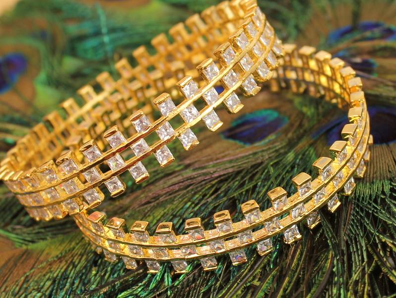 Awesome Antique White Party Wear Bangles