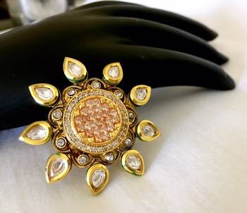 Gold kundan rings 1