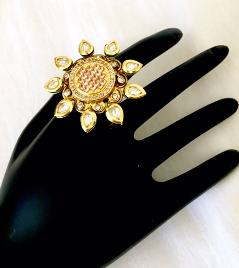 Gold kundan rings