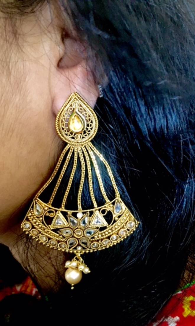 Paasa style earrings