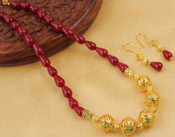 Stunning Handmade Maroon Designer Balls Necklace Set 1