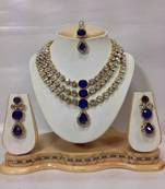 Famous Crystal Jewelry Set in Royal Blue