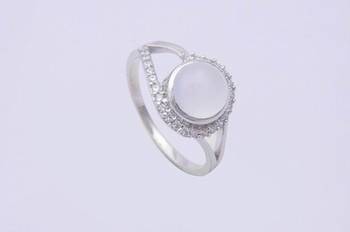 White Moonstone Ring In 925 Sterling Silver Rings 1