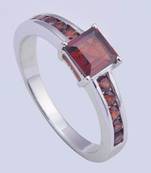 Sterling Silver Garnet Gemstone Rings