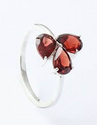 Silver Ring With Garnet Gemstone 1
