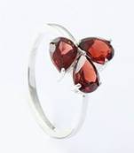 Silver Ring With Garnet Gemstone