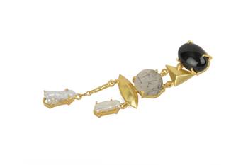 Golden Earrings with Top Black Onex Middle  Black Rutial Bottom  Viva Pearl Stones 3
