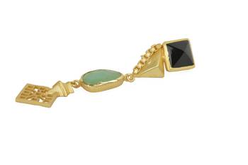 Golden Earrings with Black Onex and Crisoparis Stones 3