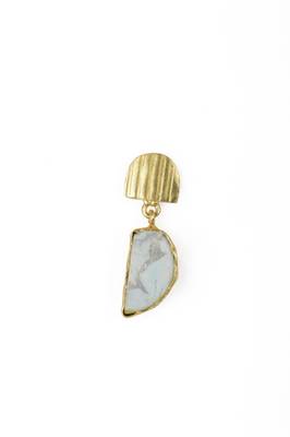 Golden Earrings with White Glass Bhatti Stone 2