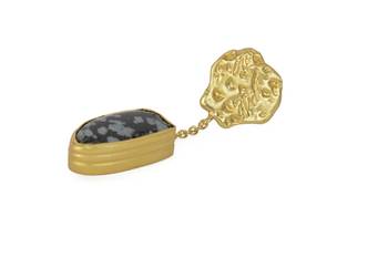 Golden Earrings with Black Agate Stone 3