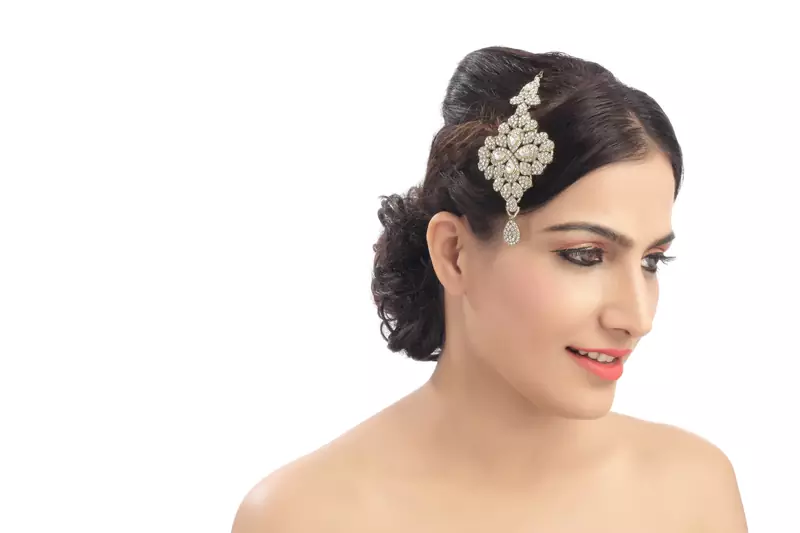 Beautifully Design For Bride Wedding With Austrian Stone Work Side Pasa