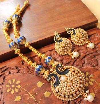 Beautiful Antique Pearl Peacock Handmade Necklace Set 1