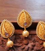 Lovely Designer Rose Carved Yellow Pendant Set