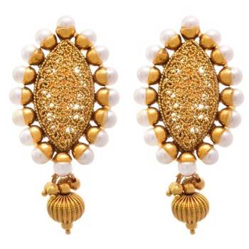 Sinfully Desirable Gold Designer Temple Necklace / Jewellery set embellished with Pearls for Girls & Women. 2