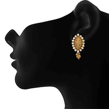 Sinfully Desirable Gold Designer Temple Necklace / Jewellery set embellished with Pearls for Girls & Women. 3