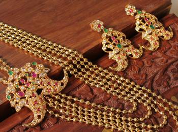 Gorgeous Cz Ruby Emerald Short Haar Set 2