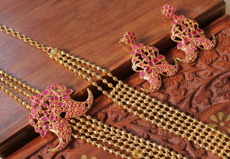 Gorgeous Cz Ruby Short Haar Set